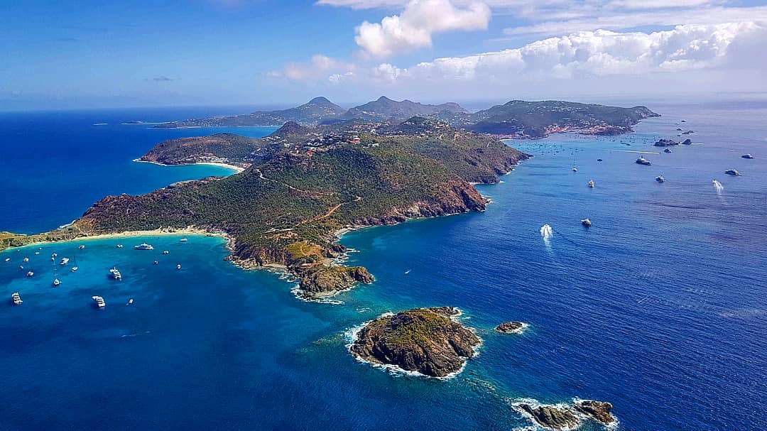 SAINT BARTH BY HELICOPTER